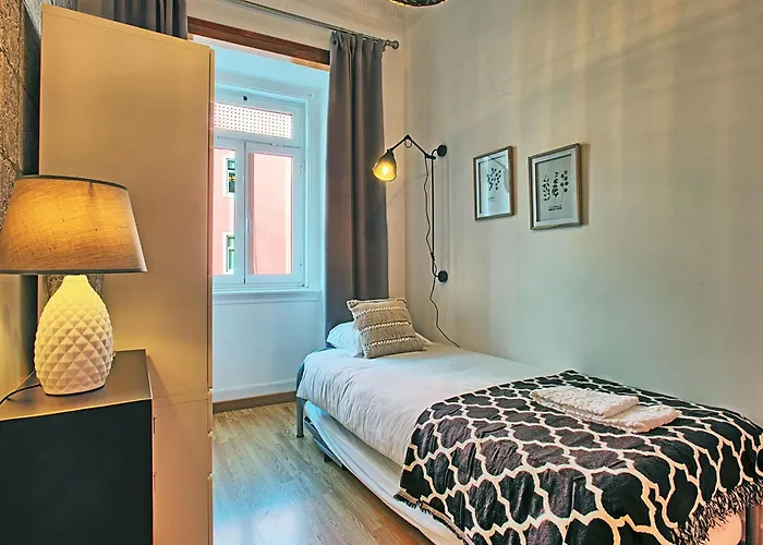 Antonio Pedro By Interhome Lisboa